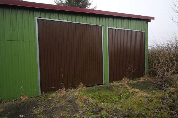 Geräteschuppen große Tore